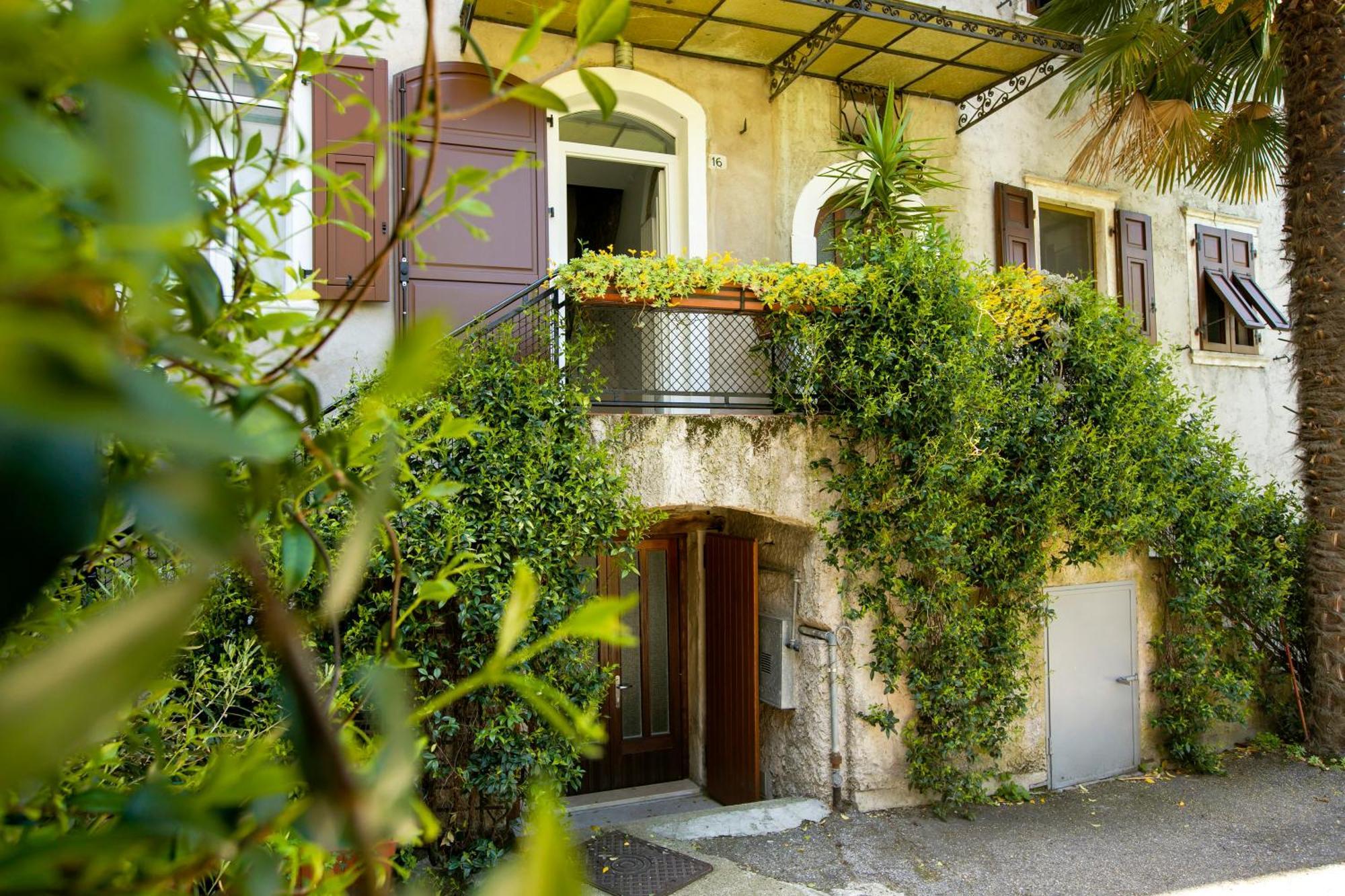 Casa Alla Grotta - Happy Rentals Arco Εξωτερικό φωτογραφία